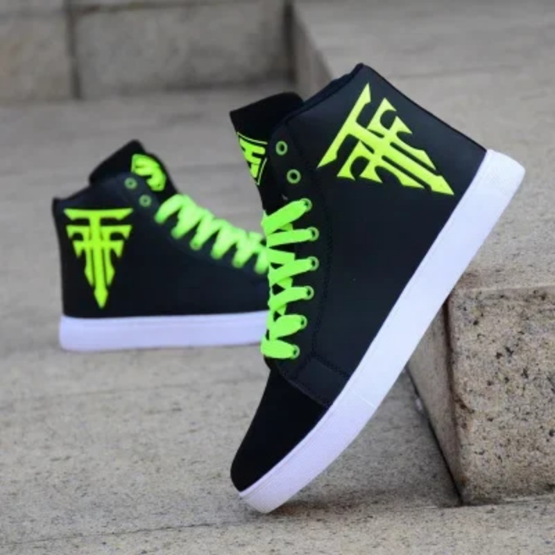 Sepatu vulkanisir pria, sneake - Crossfit Male ulasan dan harga